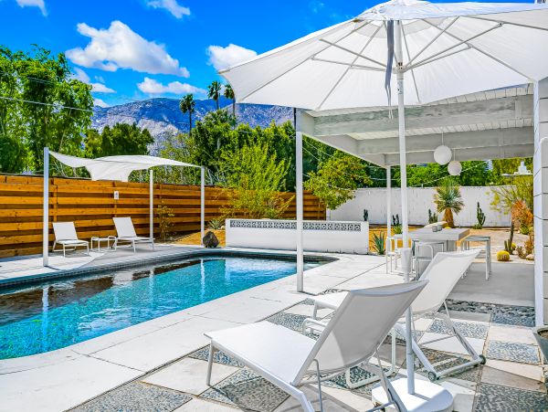 Palm Springs Home 1028426