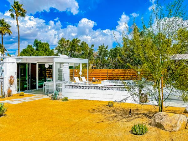 Palm Springs Home 1028426