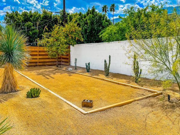 Palm Springs Home 1028426