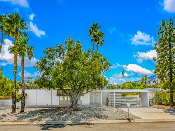 Palm Springs Home 1028426