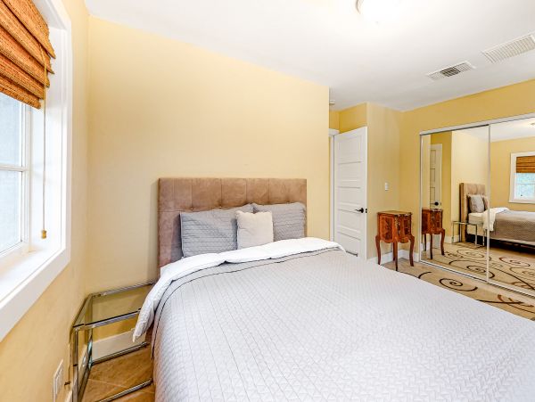 Palm Springs Home 1028428