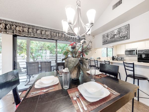 Palm Springs Home 1028429