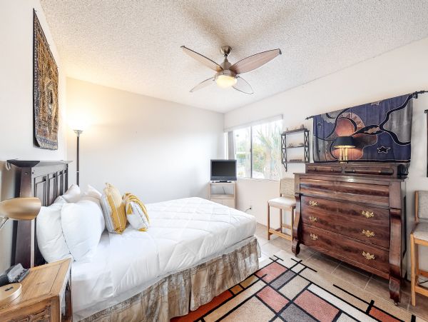 Palm Springs Home 1028429