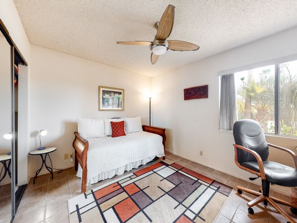 Palm Springs Home 1028429