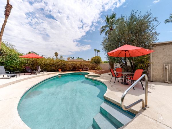 Palm Springs Home 1028429