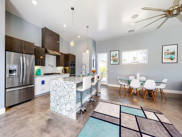 Palm Springs Home 1028430