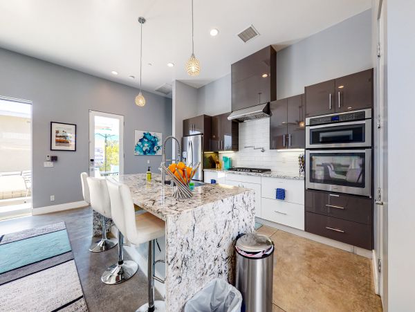 Palm Springs Home 1028430