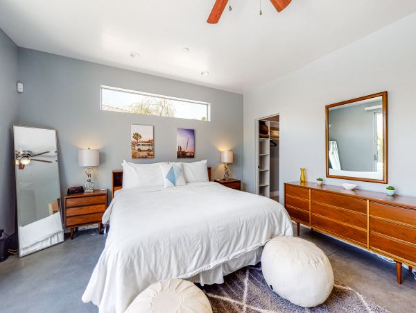 Palm Springs Home 1028430