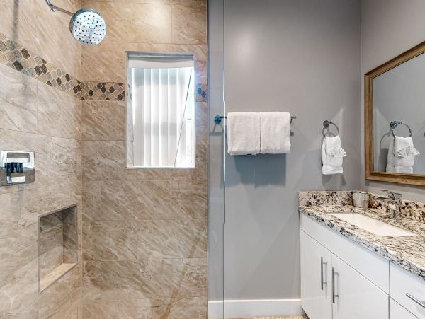 Palm Springs Home 1028430