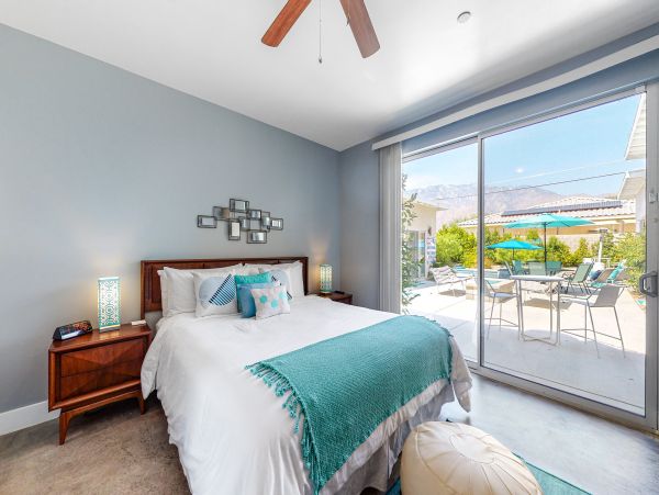 Palm Springs Home 1028430