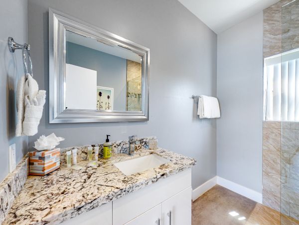 Palm Springs Home 1028430
