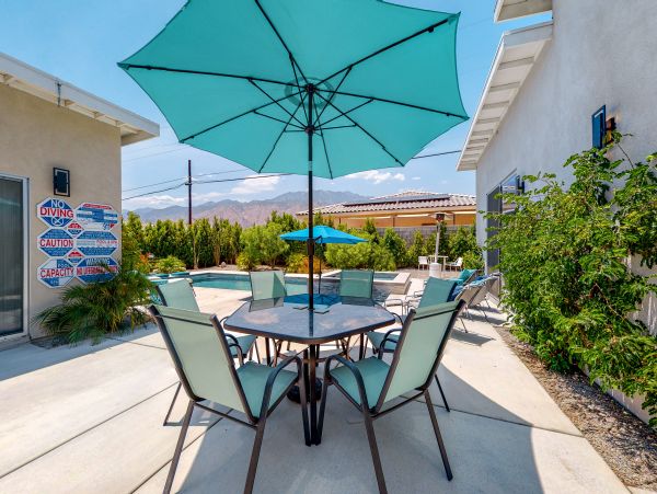 Palm Springs Home 1028430