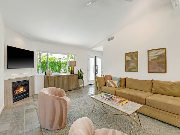 Palm Springs Home 1028431