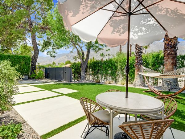 Palm Springs Home 1028431