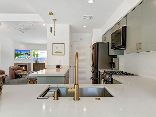 Palm Springs Home 1028431