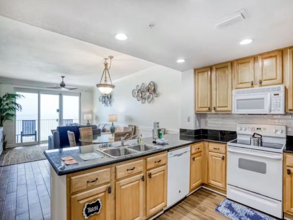 Beachfront Condo with Gulf Views in Panama City Beach