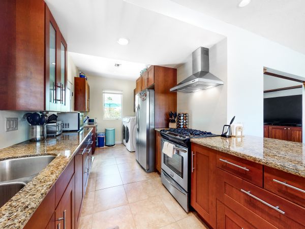 Palm Springs Home 1028434