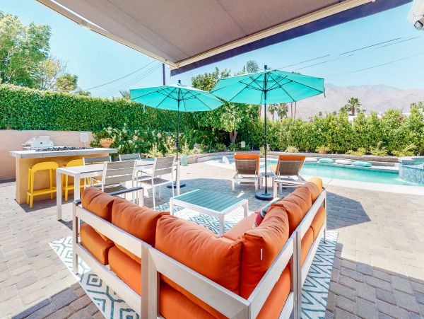 Palm Springs Home 1028434