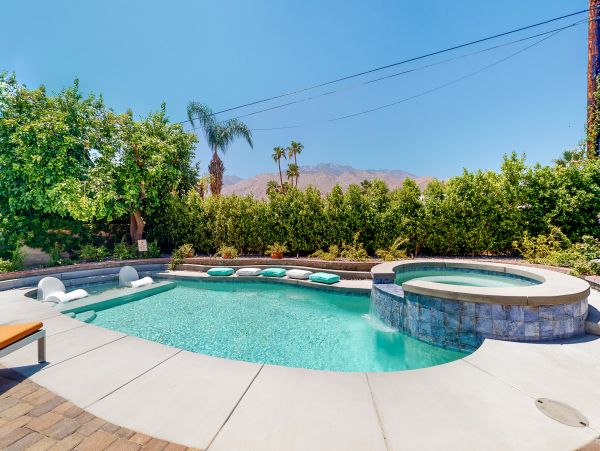 Palm Springs Home 1028434