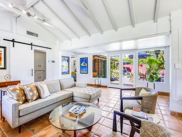 Palm Springs Home 1028435