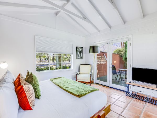 Palm Springs Home 1028435