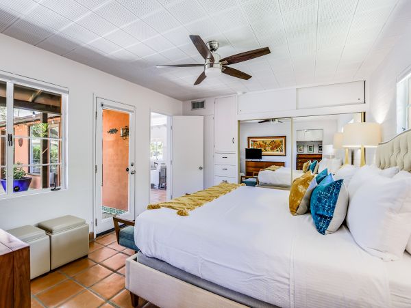 Palm Springs Home 1028435