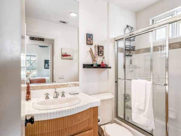 San Diego Beach Communities North Home 1028438