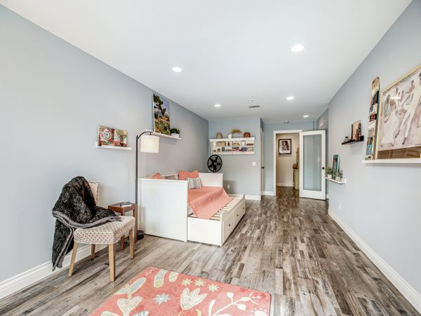 San Diego Beach Communities North Home 1028438