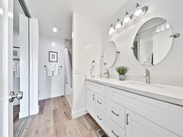 San Diego Beach Communities North Home 1028439