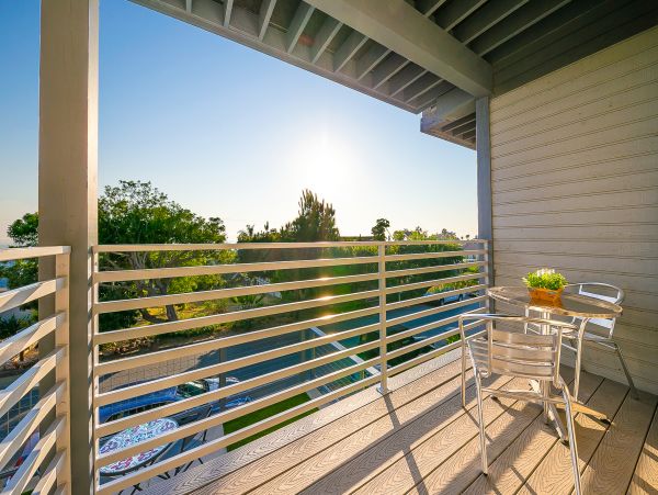 San Diego Beach Communities North Home 1028439