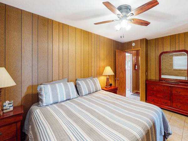 San Diego Beach Communities North Home 1028440