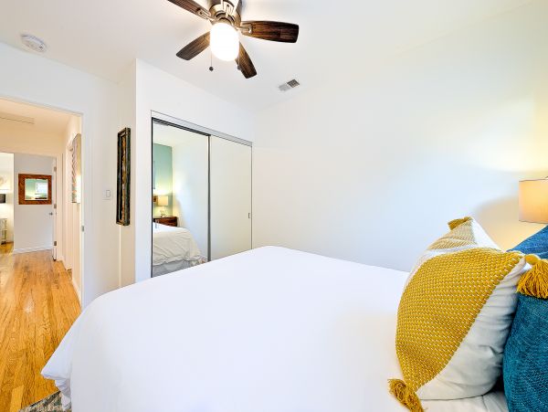 San Diego Beach Communities North Home 1028442