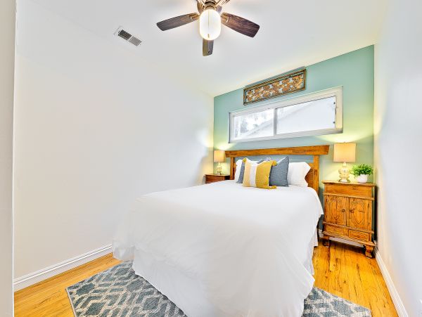 San Diego Beach Communities North Home 1028442