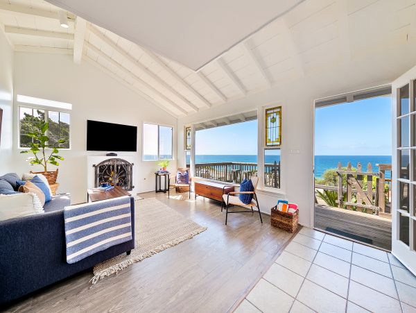 San Diego Beach Communities North Home 1028443