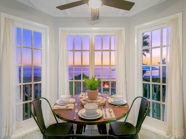 San Diego Beach Communities North Home 1028443