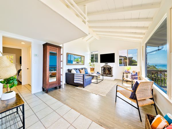 San Diego Beach Communities North Home 1028443