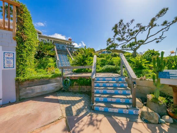 San Diego Beach Communities North Home 1028443