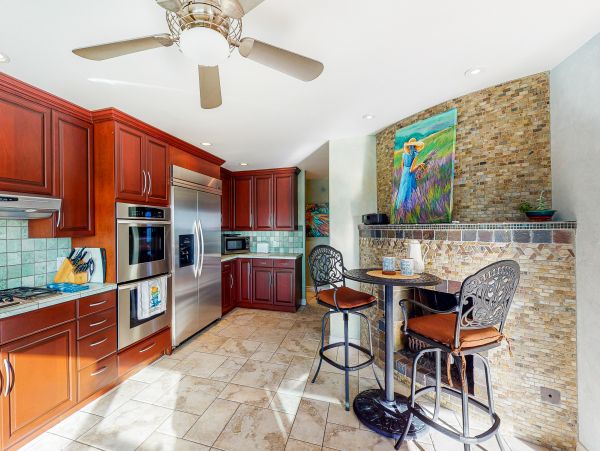 San Diego Beach Communities North Home 1028444