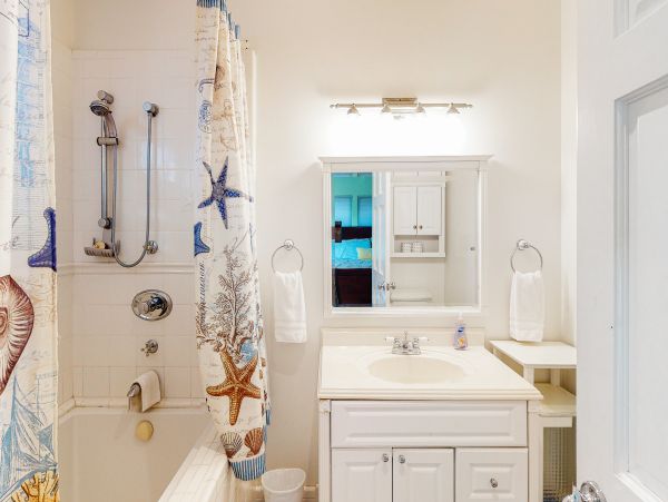 San Diego Beach Communities North Home 1028444