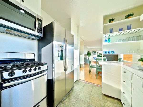 San Diego Beach Communities North Home 1028445