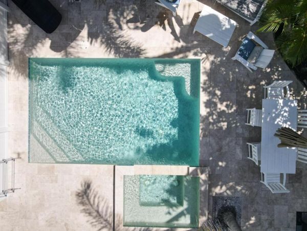Holmes Beach Vacation Duplex Three Bedroom with Pool