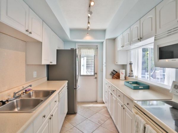 Holmes Beach Vacation Duplex Three Bedroom with Pool
