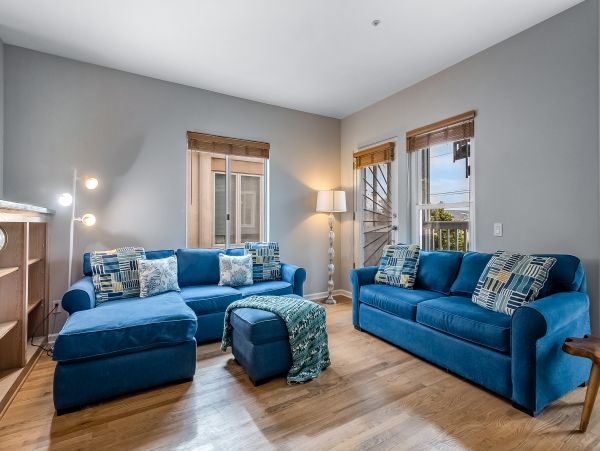 San Diego Beach Communities North Home 1028447