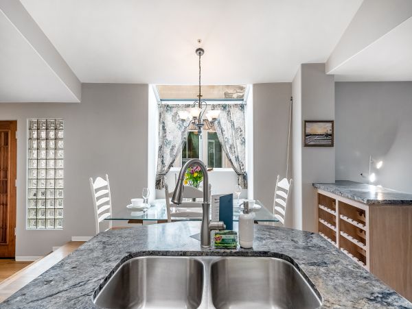 San Diego Beach Communities North Home 1028447