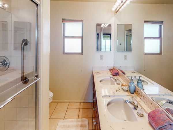 San Diego Beach Communities North Home 1028448