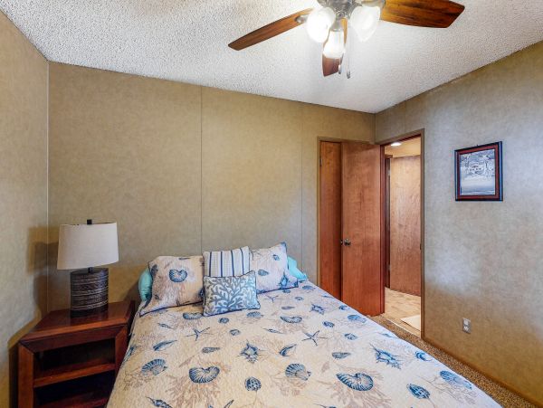 San Diego Beach Communities North Home 1028448