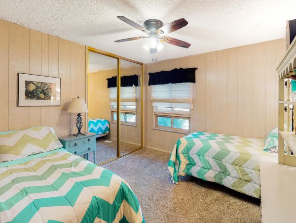 San Diego Beach Communities North Home 1028448