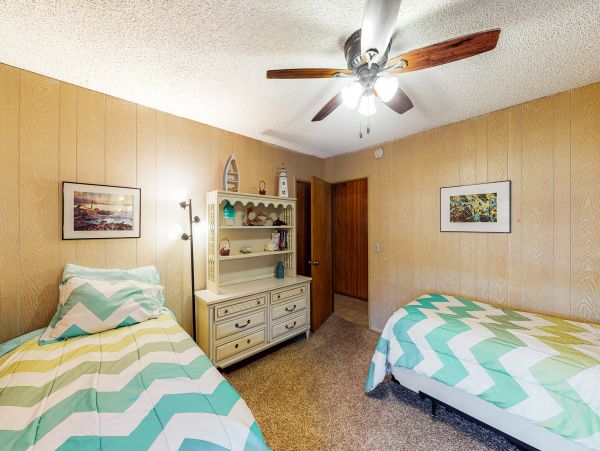 San Diego Beach Communities North Home 1028448