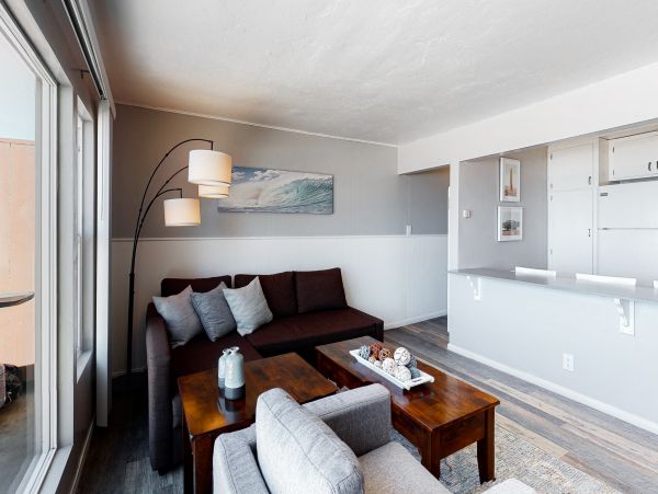 San Diego Beach Communities North Home 1028450