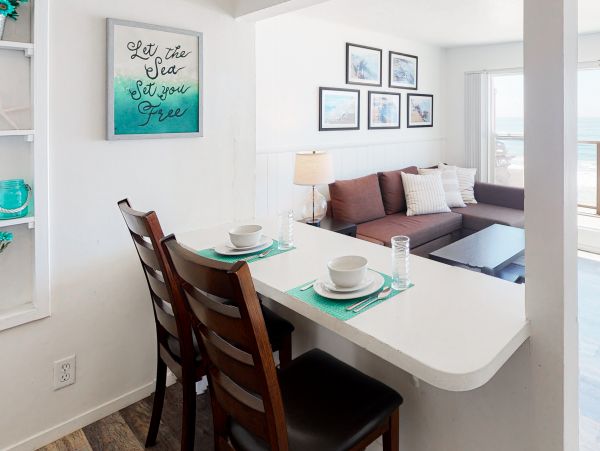 San Diego Beach Communities North Home 1028452